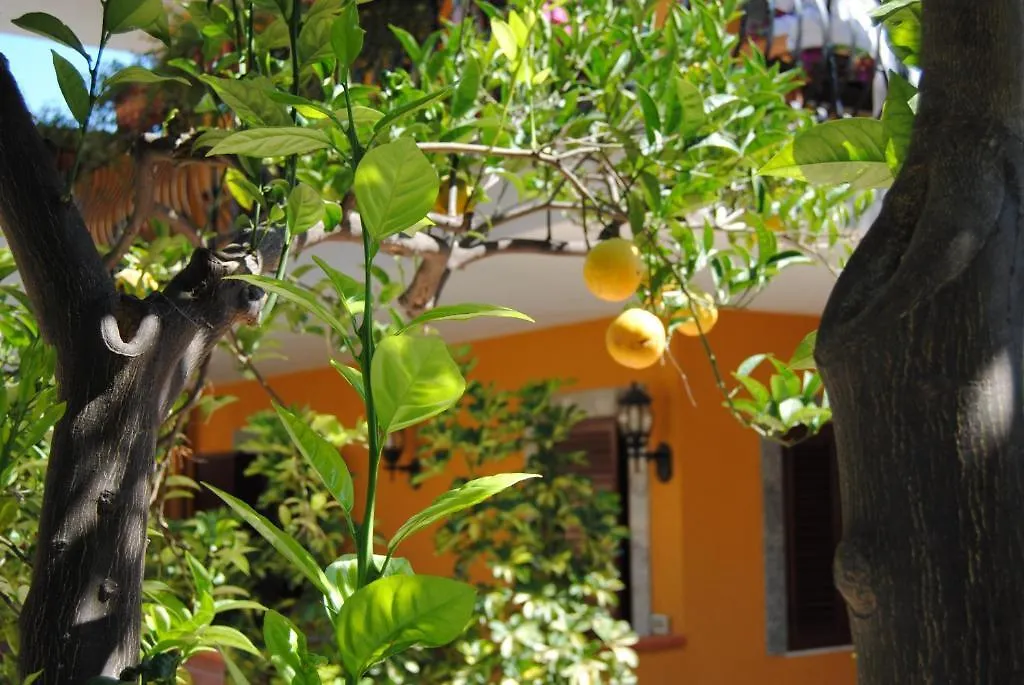 Residence Villa Il Glicine Taormina Aparthotel